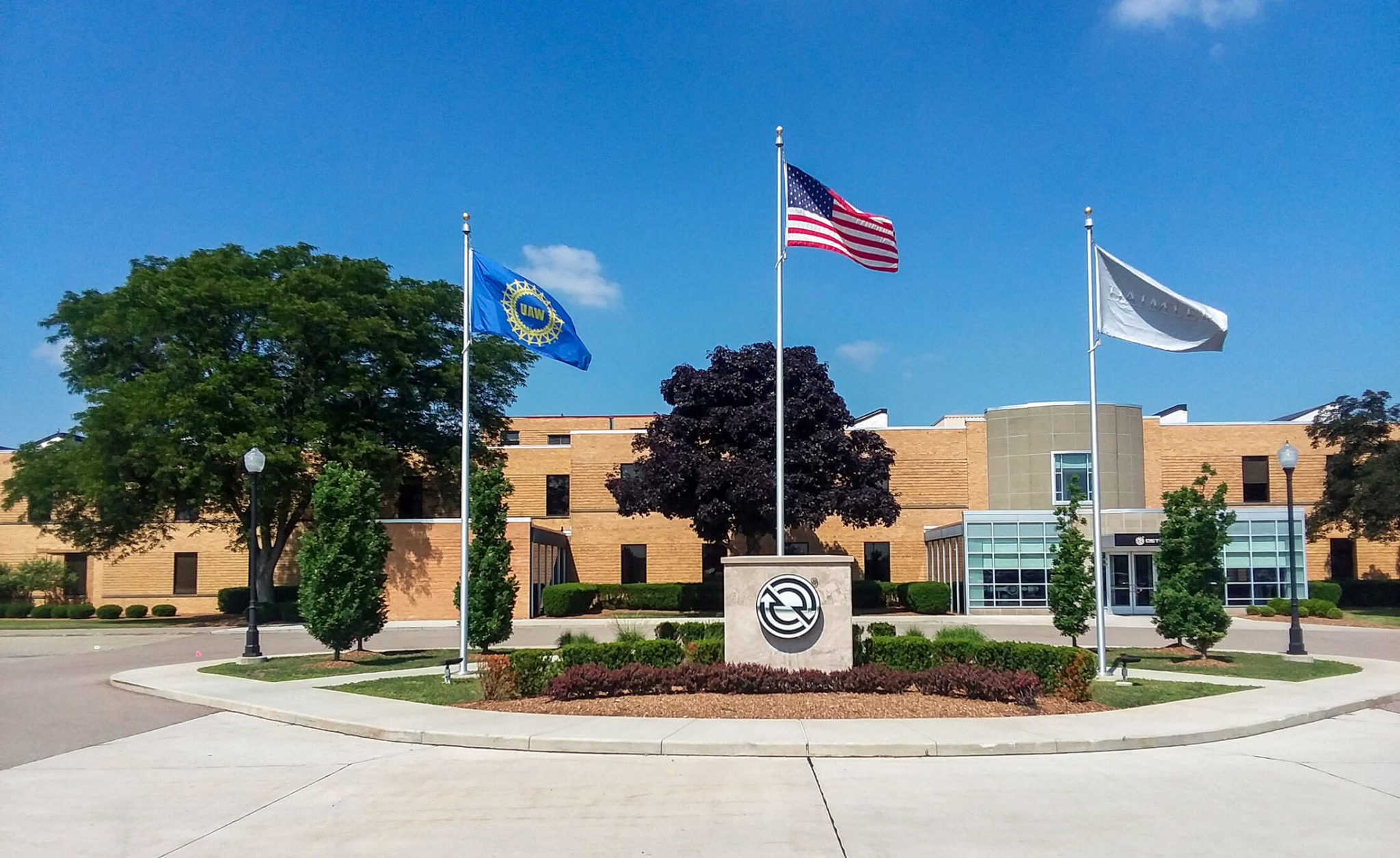 Detroit-Diesel-Manufacturing-Facility-2048x1255